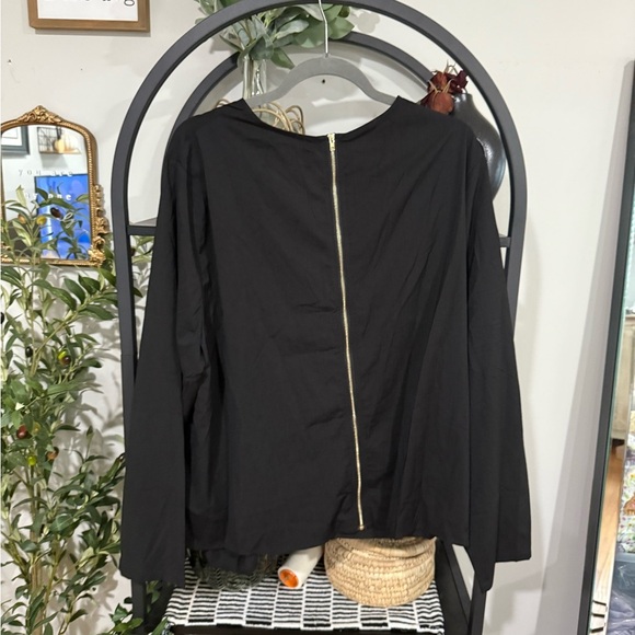Rebdolls Black Ruched Blouse plus size 2x - Picture 6 of 8
